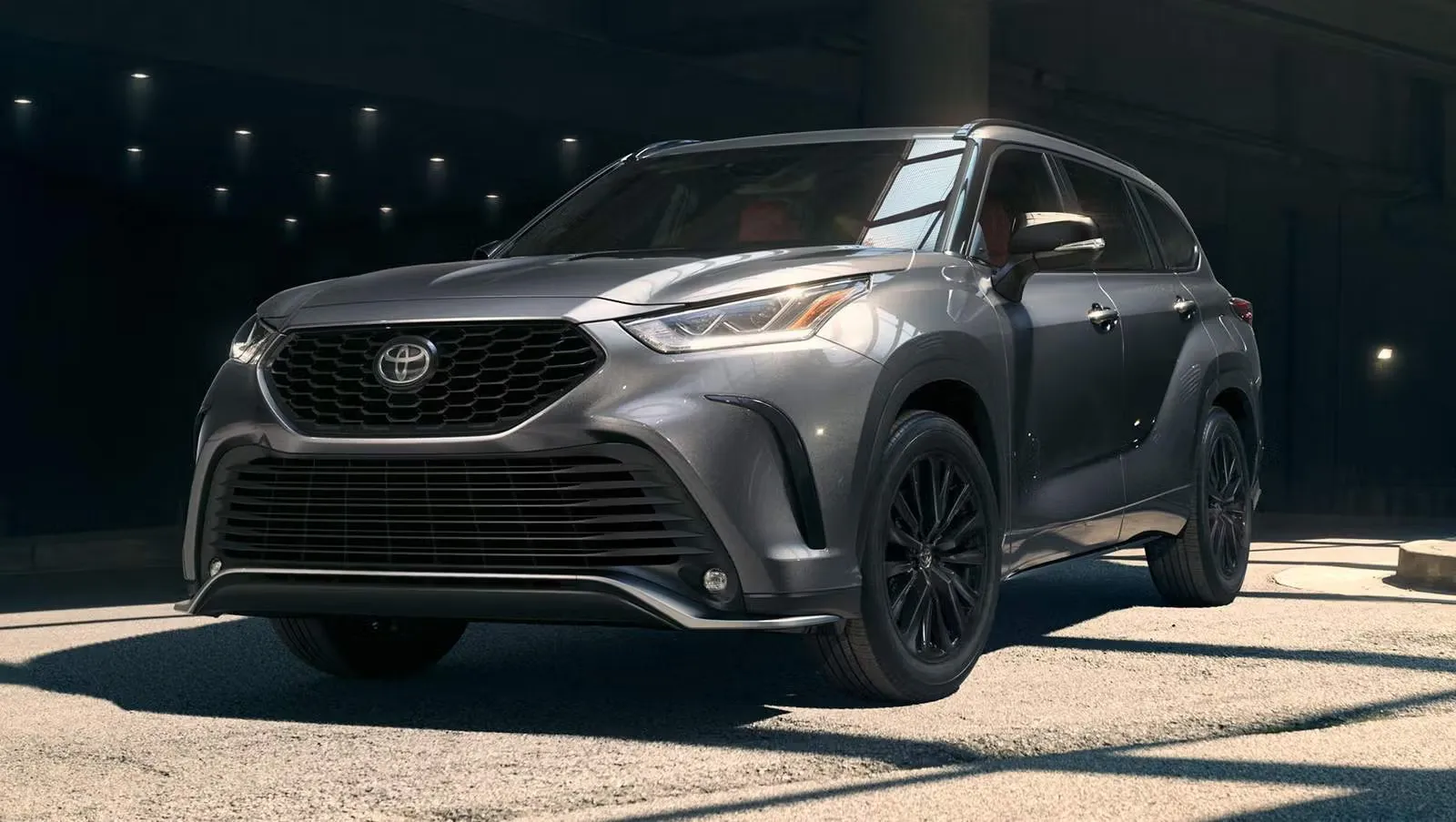 Toyota Highlander XLE HEV 2026