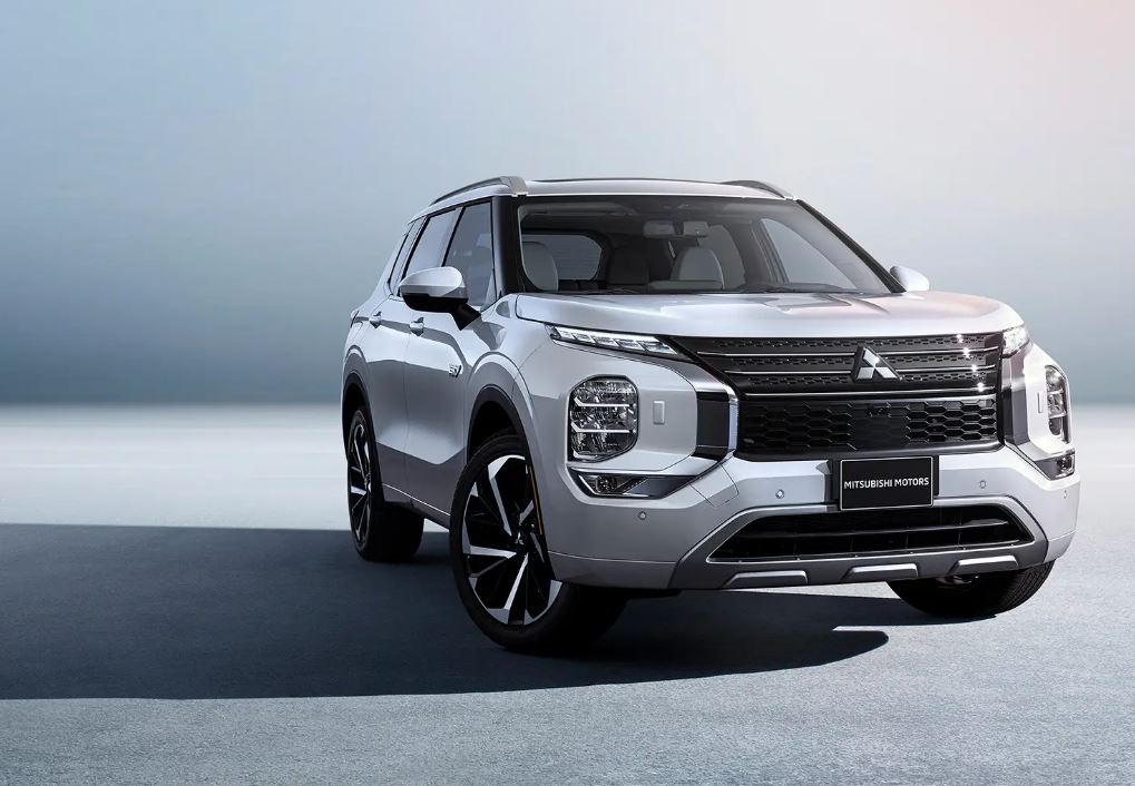 Mitsubishi Outlander PHEV Diamond 2025